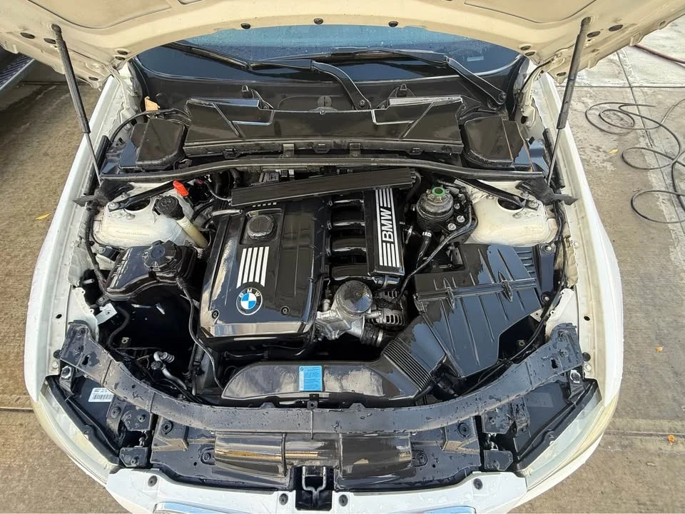 2010 BMW E90 3 Series Sedan - Image 5 of 20