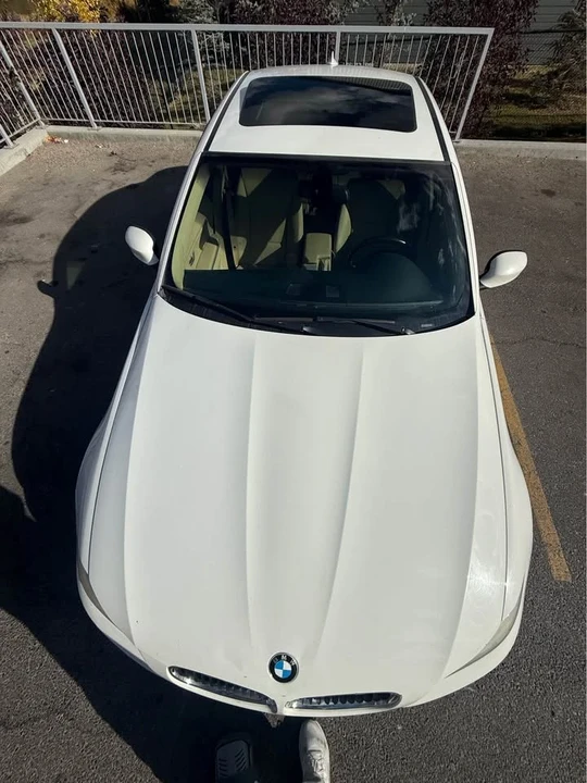 2010 BMW E90 3 Series Sedan - Image 3 of 20
