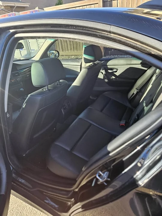 2010 BMW 3 Series - Image 7 of 7