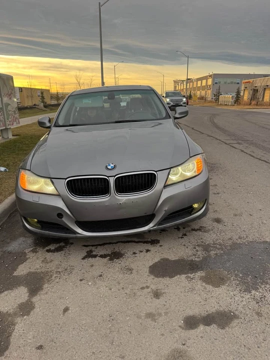 2010 BMW E90 3 Series Sedan - Image 4 of 11