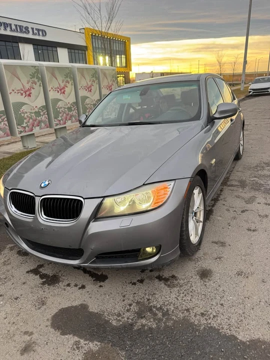 2010 BMW E90 3 Series Sedan - Image 2 of 11