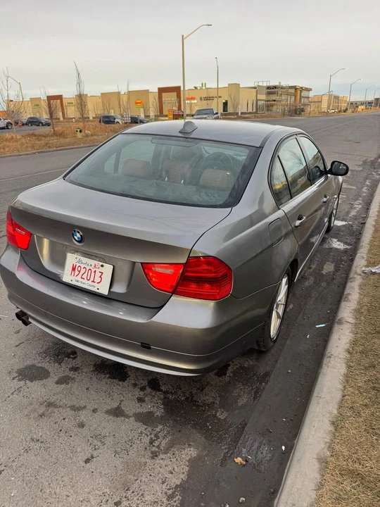 2010 BMW E90 3 Series Sedan - Image 6 of 11