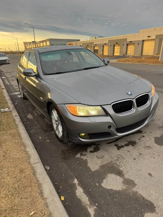 2010 BMW E90 3 Series Sedan - Image 3 of 11