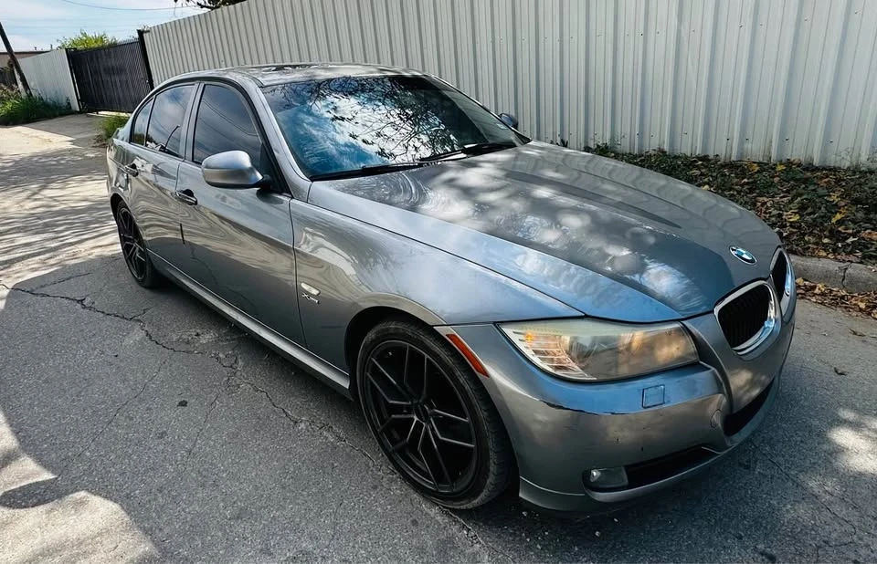 2010 BMW E90 3 Series Sedan - Image 9 of 14