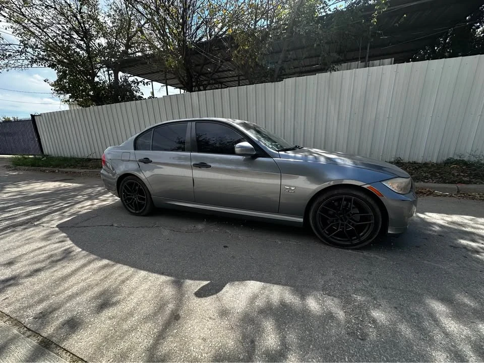 2010 BMW E90 3 Series Sedan - Image 7 of 14