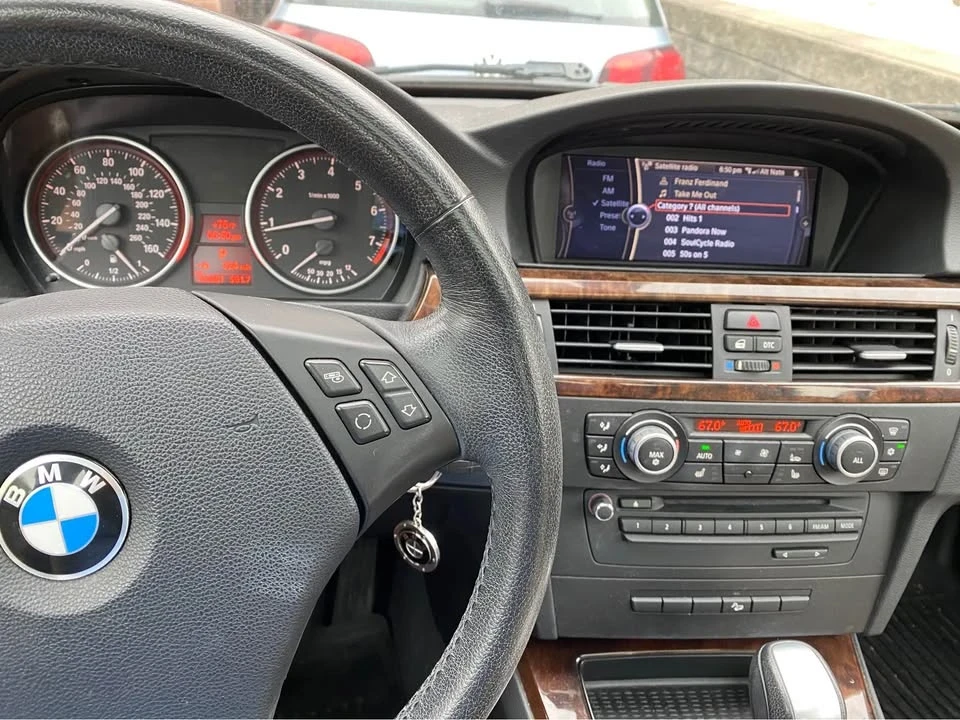 2010 BMW E90 3 Series Sedan - Image 2 of 3