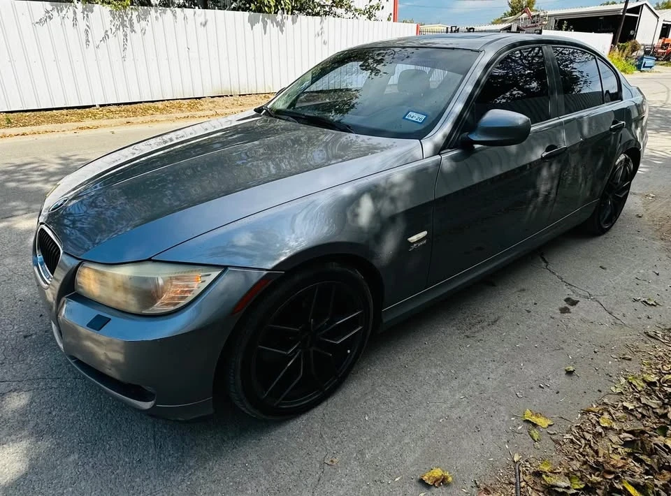2010 BMW E90 3 Series Sedan - Image 3 of 14