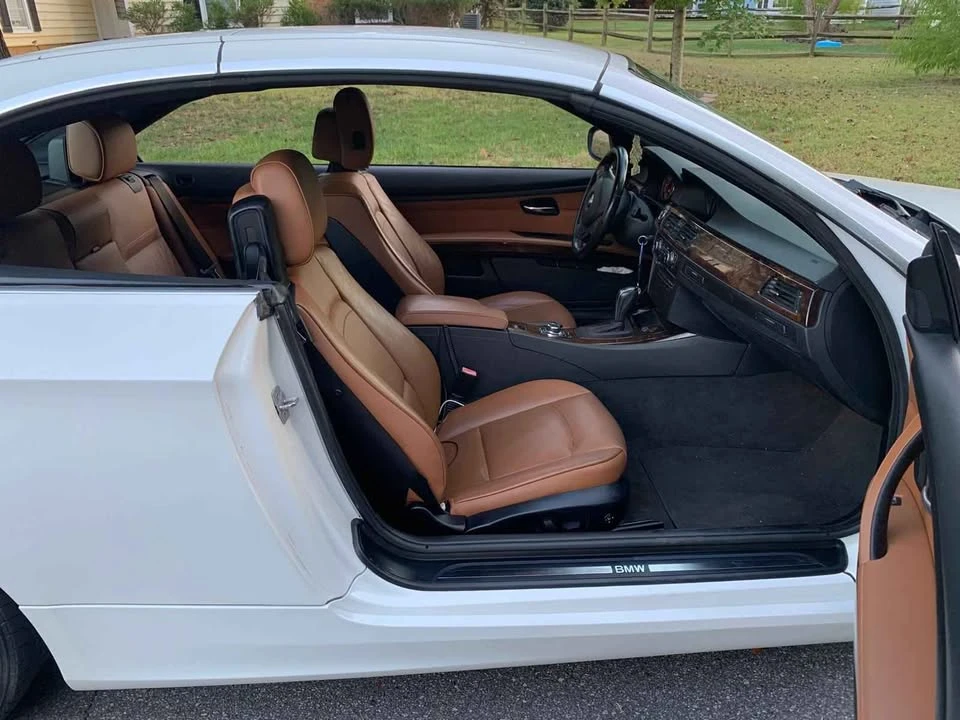 2010 BMW E93 3 Series Convertible - Image 16 of 17