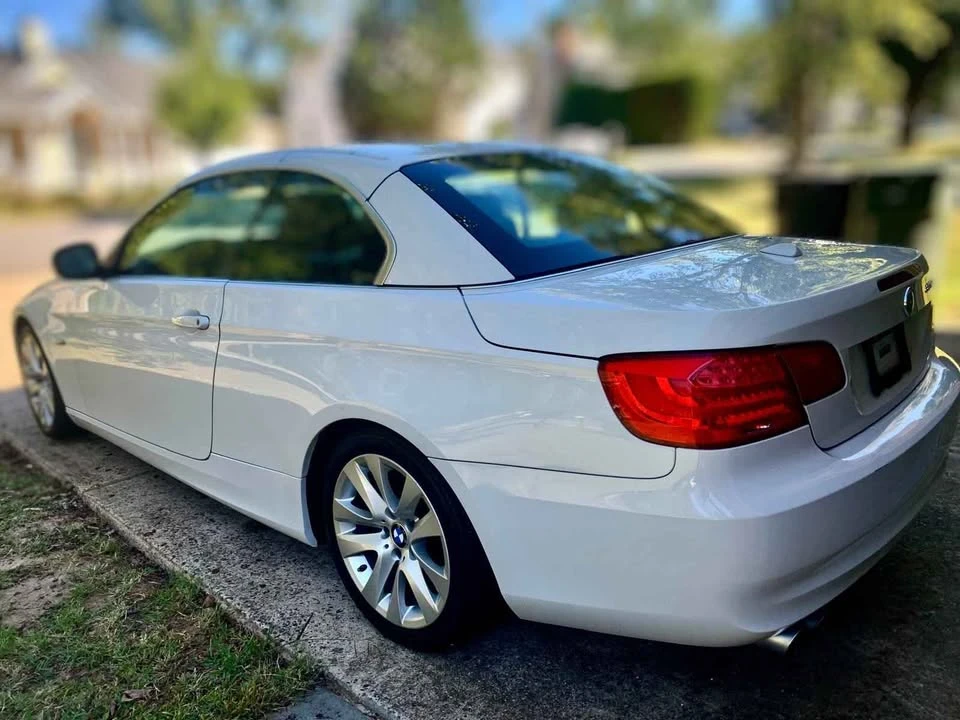 2010 BMW E93 3 Series Convertible - Image 9 of 17