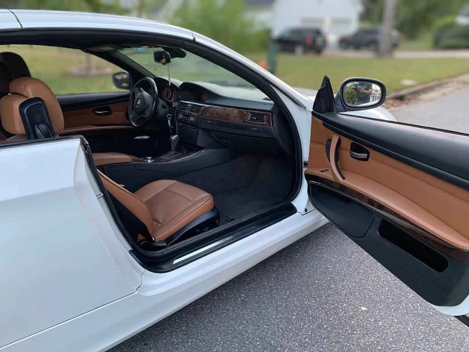 2010 BMW E93 3 Series Convertible - Image 12 of 17