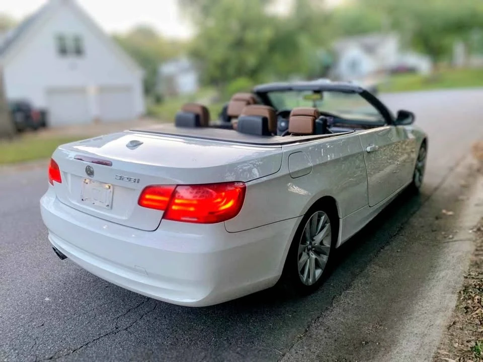 2010 BMW E93 3 Series Convertible - Image 4 of 17