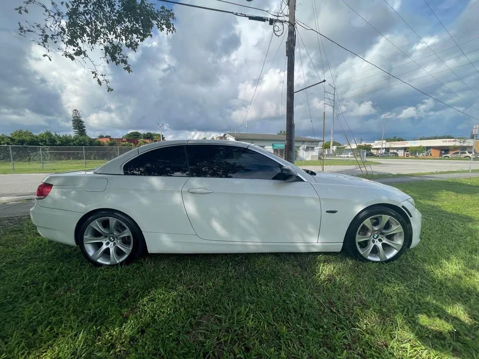 2010 BMW E93 3 Series Convertible - Image 3 of 11
