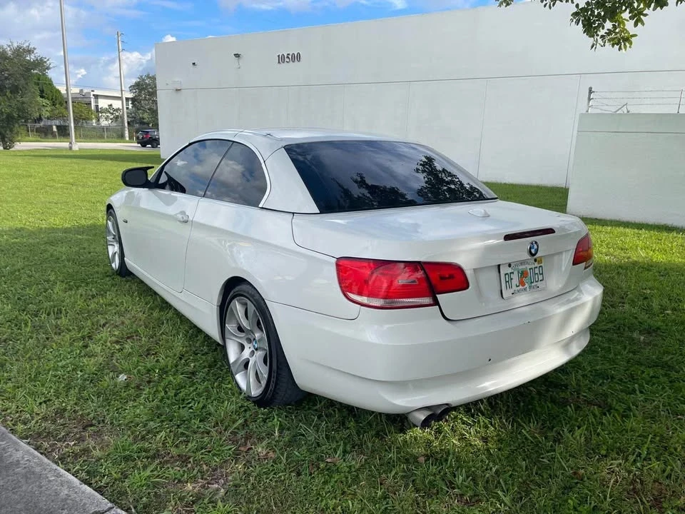 2010 BMW E93 3 Series Convertible - Image 6 of 11