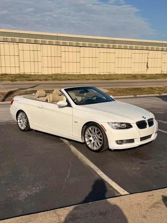 2010 BMW E93 3 Series Convertible - Image 9 of 10