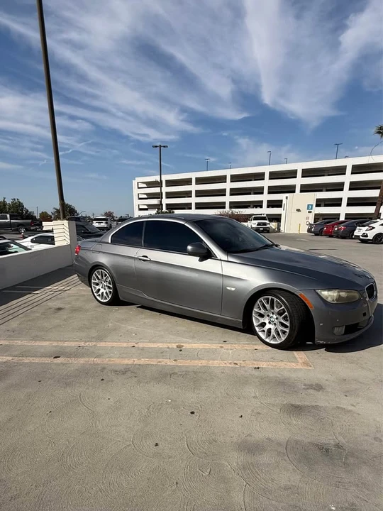 2010 BMW E93 3 Series Convertible - Image 2 of 12