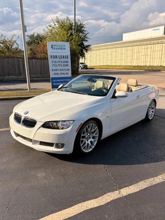 2010 BMW E93 3 Series Convertible - Image 8 of 10