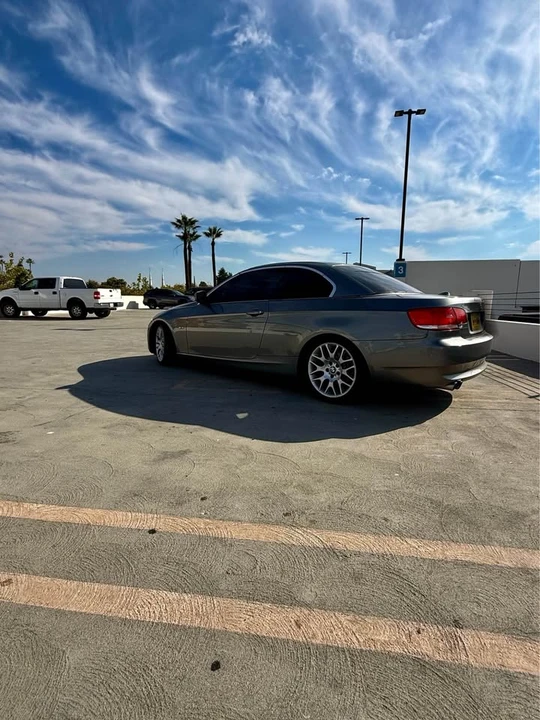 2010 BMW E93 3 Series Convertible - Image 5 of 14