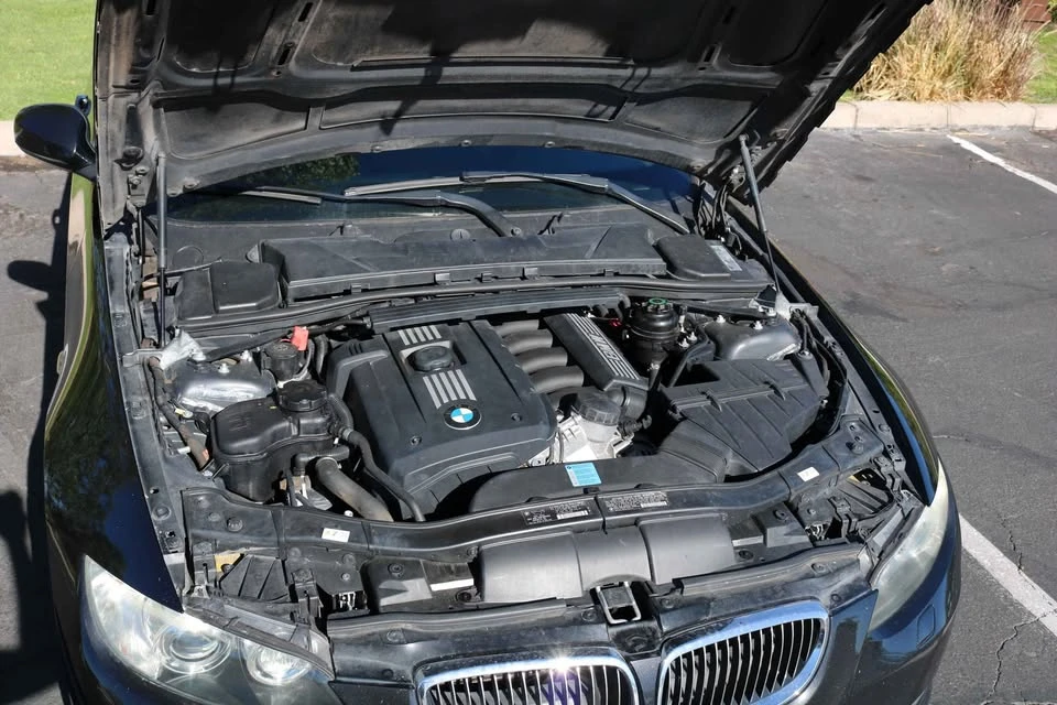 2010 BMW E93 3 Series Convertible - Image 2 of 9
