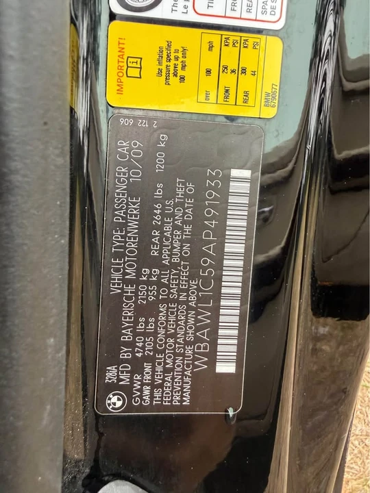 2010 BMW E93 3 Series Convertible - Image 8 of 8