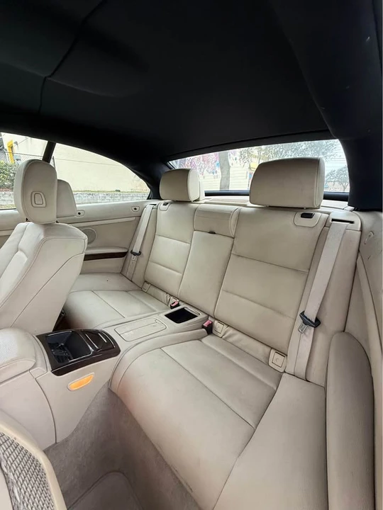 2010 BMW E93 3 Series Convertible - Image 5 of 8