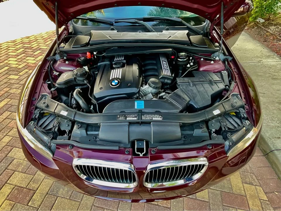 2010 BMW E93 3 Series Convertible - Image 9 of 17