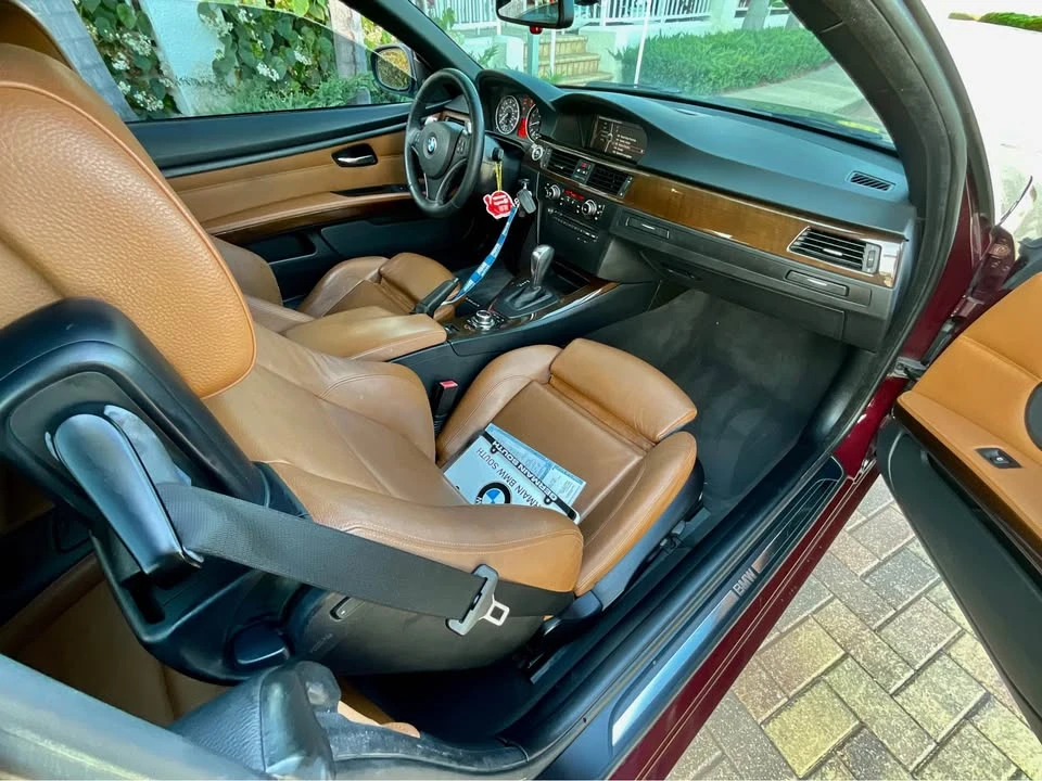 2010 BMW E93 3 Series Convertible - Image 12 of 17