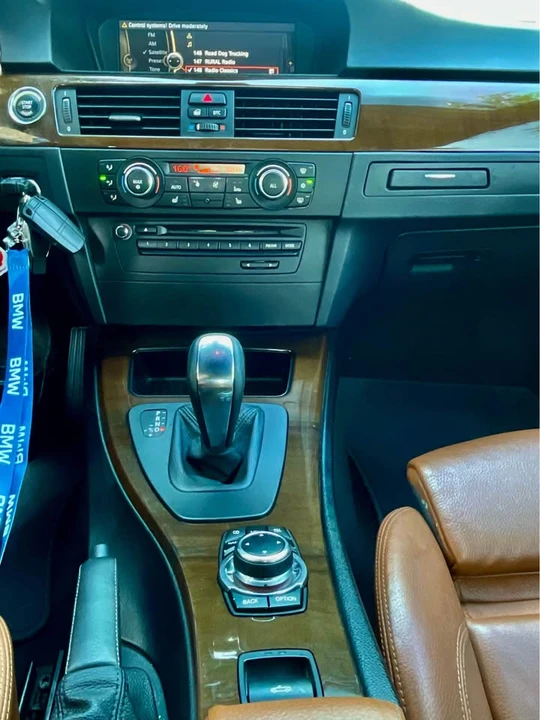 2010 BMW E93 3 Series Convertible - Image 10 of 17