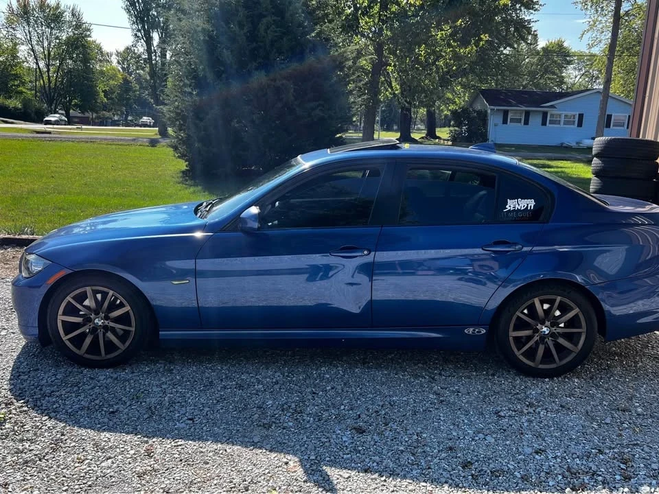 2010 BMW E90 3 Series Sedan - Image 2 of 10