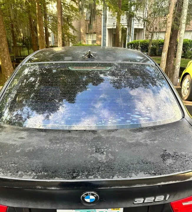 2010 BMW E90 3 Series Sedan - Image 7 of 14