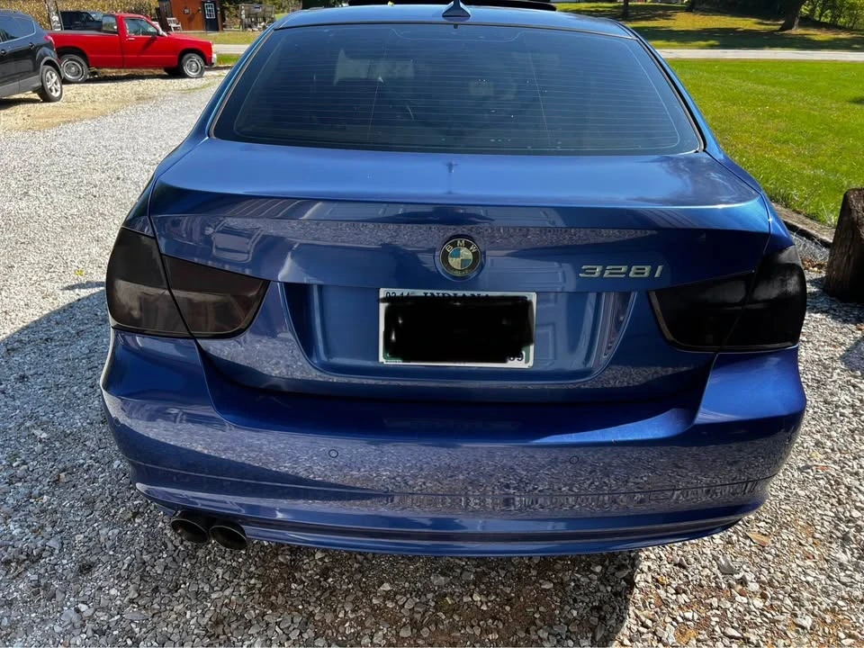 2010 BMW E90 3 Series Sedan - Image 6 of 10