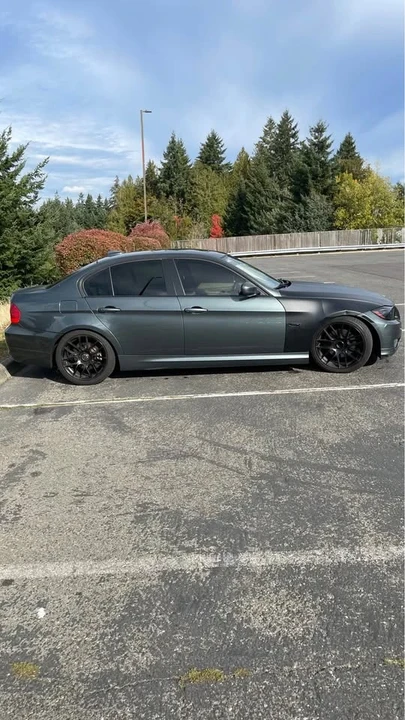2010 BMW E90 3 Series Sedan - Image 4 of 8