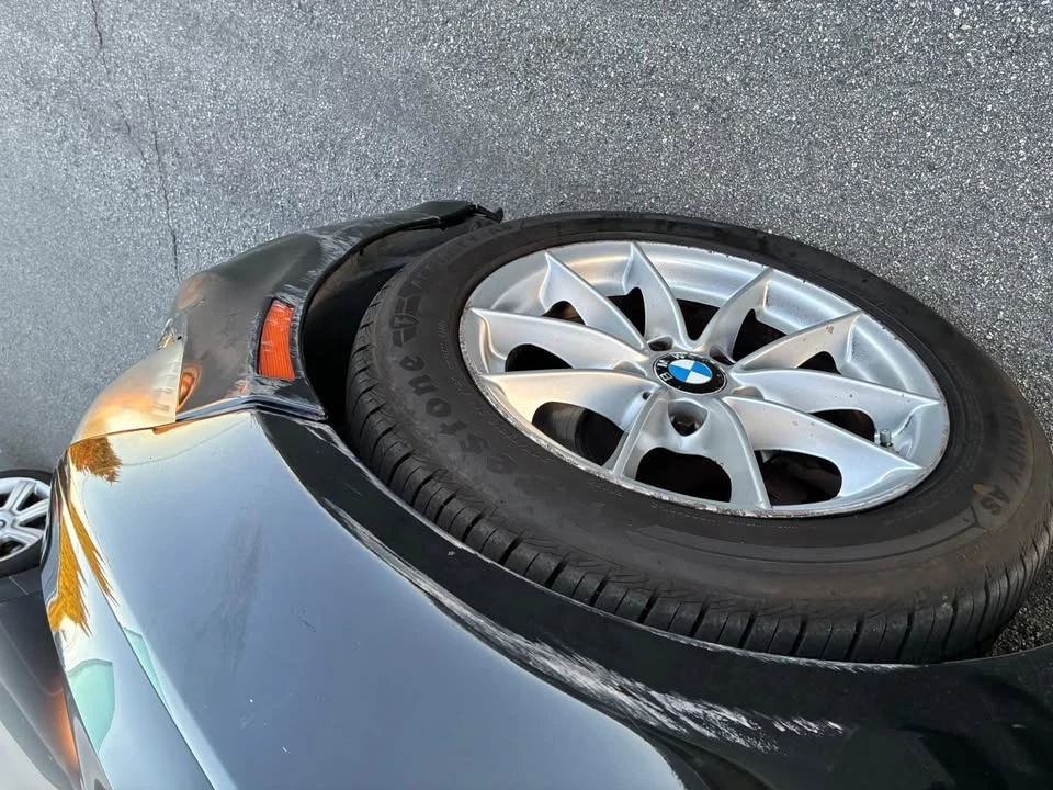 2010 BMW E90 3 Series Sedan - Image 11 of 12