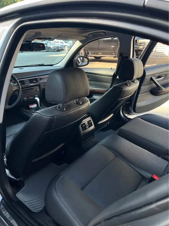 2010 BMW E90 3 Series Sedan - Image 8 of 8