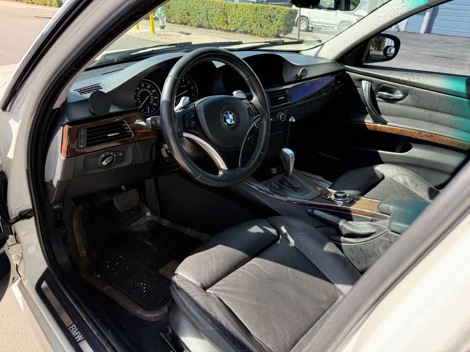 2010 BMW E90 3 Series Sedan - Image 10 of 13