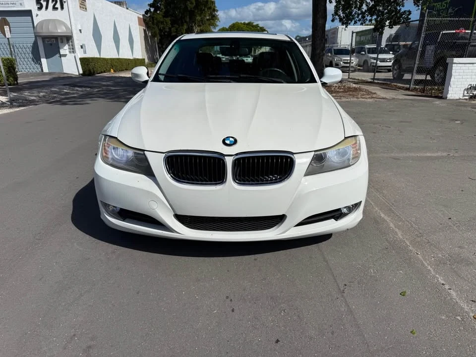 2010 BMW E90 3 Series Sedan - Image 2 of 13