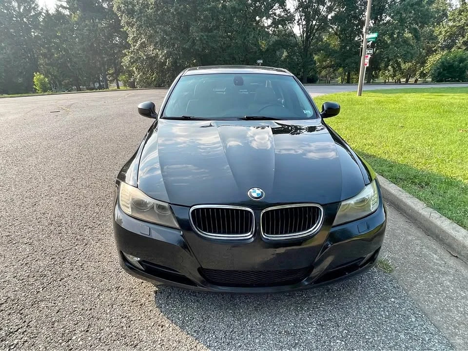 2010 BMW E90 3 Series Sedan - Image 2 of 14