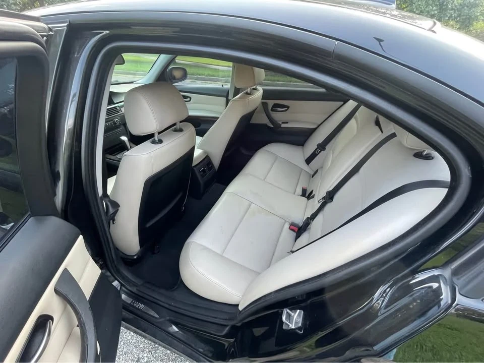 2010 BMW E90 3 Series Sedan - Image 10 of 14