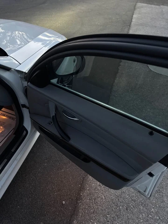 2010 BMW E90 3 Series Sedan - Image 9 of 12
