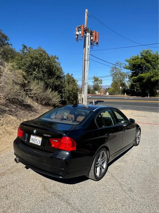 2010 BMW E90 3 Series Sedan - Image 3 of 6