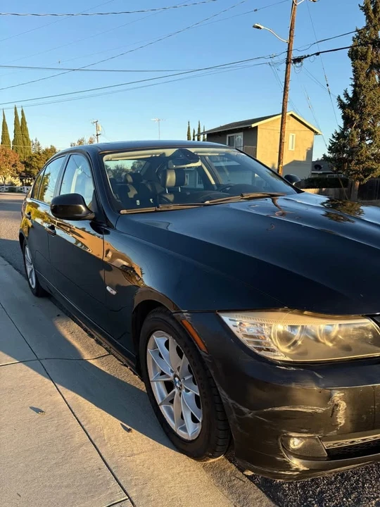 2010 BMW E90 3 Series Sedan - Image 2 of 12