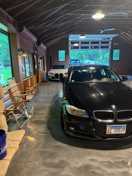 2010 BMW E90 3 Series Sedan - Image 6 of 8