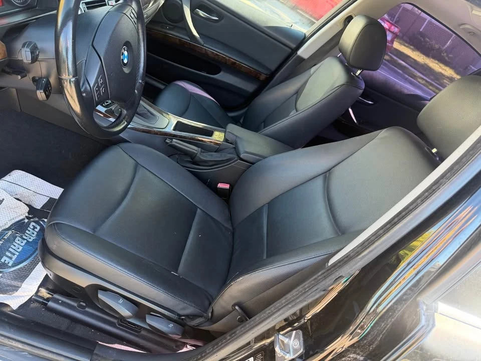 2010 BMW E90 3 Series Sedan - Image 4 of 8