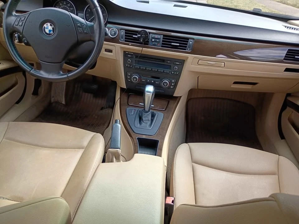2010 BMW E90 3 Series Sedan - Image 16 of 16