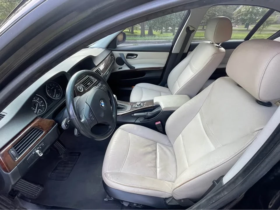 2010 BMW E90 3 Series Sedan - Image 9 of 14