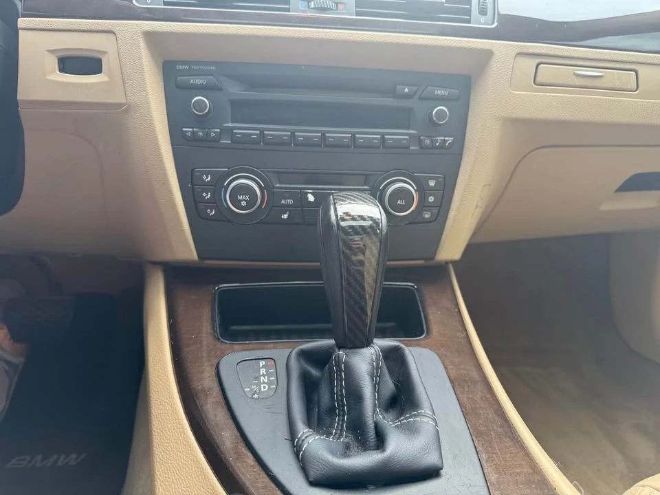2010 BMW E90 3 Series Sedan - Image 8 of 14