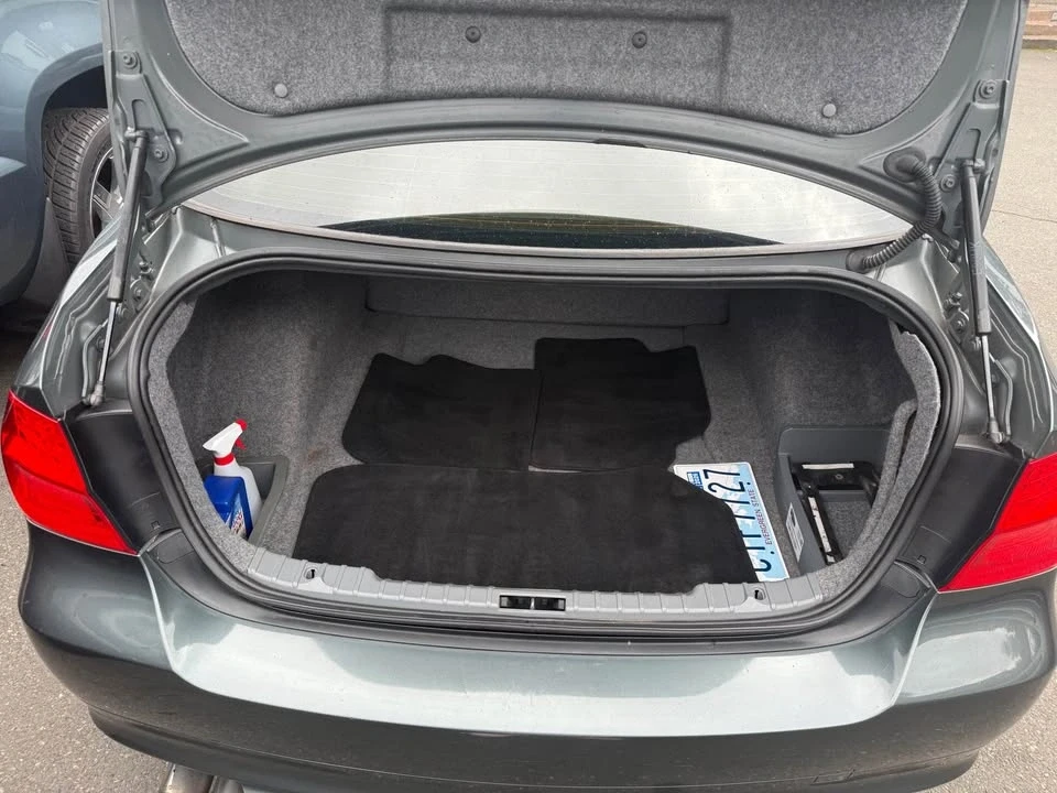 2010 BMW E90 3 Series Sedan - Image 12 of 14