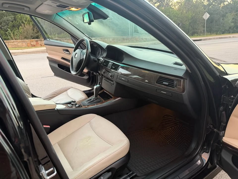 2010 BMW E90 3 Series Sedan - Image 7 of 9