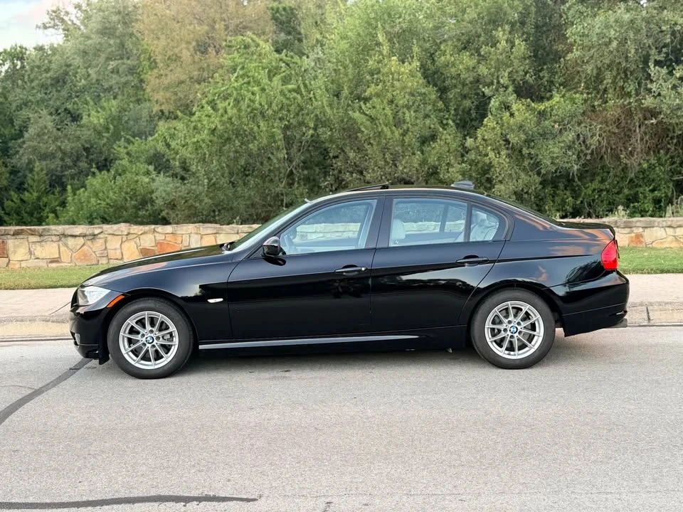 2010 BMW E90 3 Series Sedan - Image 3 of 9