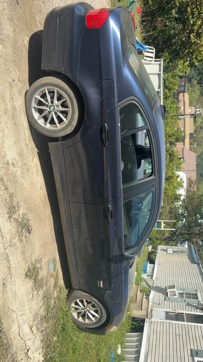 2010 BMW E90 3 Series Sedan - Image 2 of 6