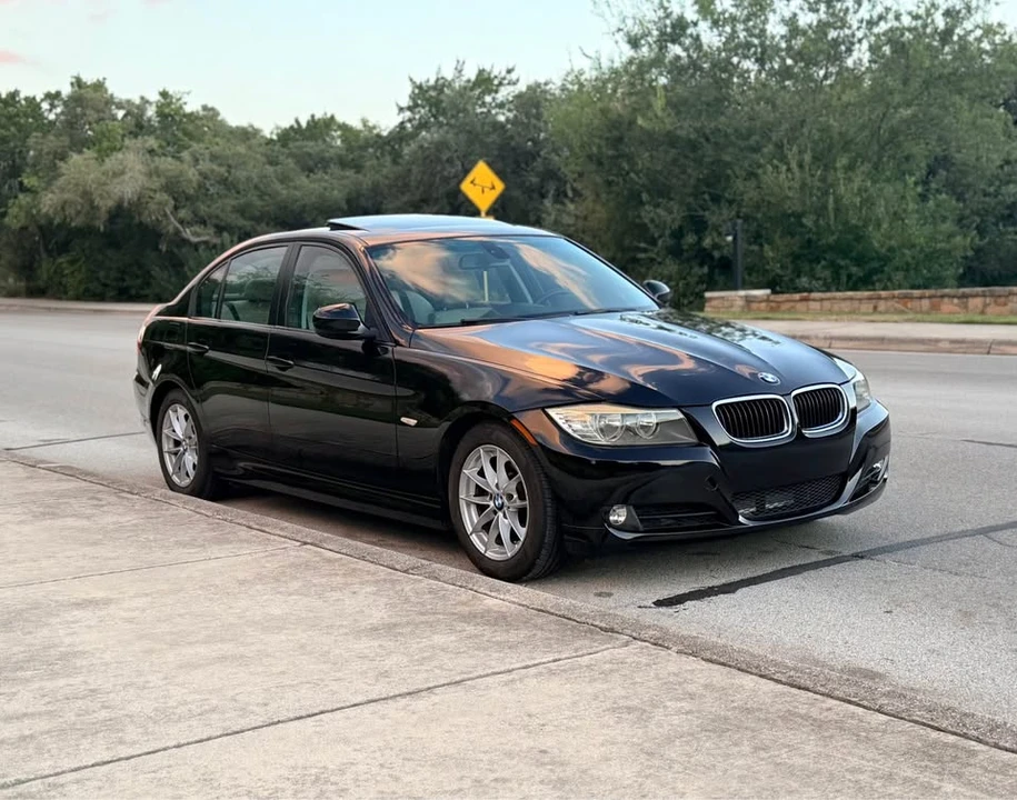 2010 BMW E90 3 Series Sedan - Image 5 of 9